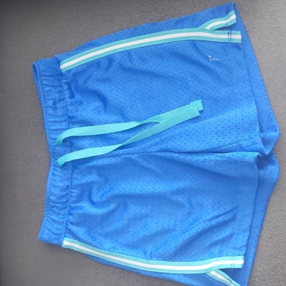 Old Navy active medium girls blue gym shorts - Picture 1 of 3